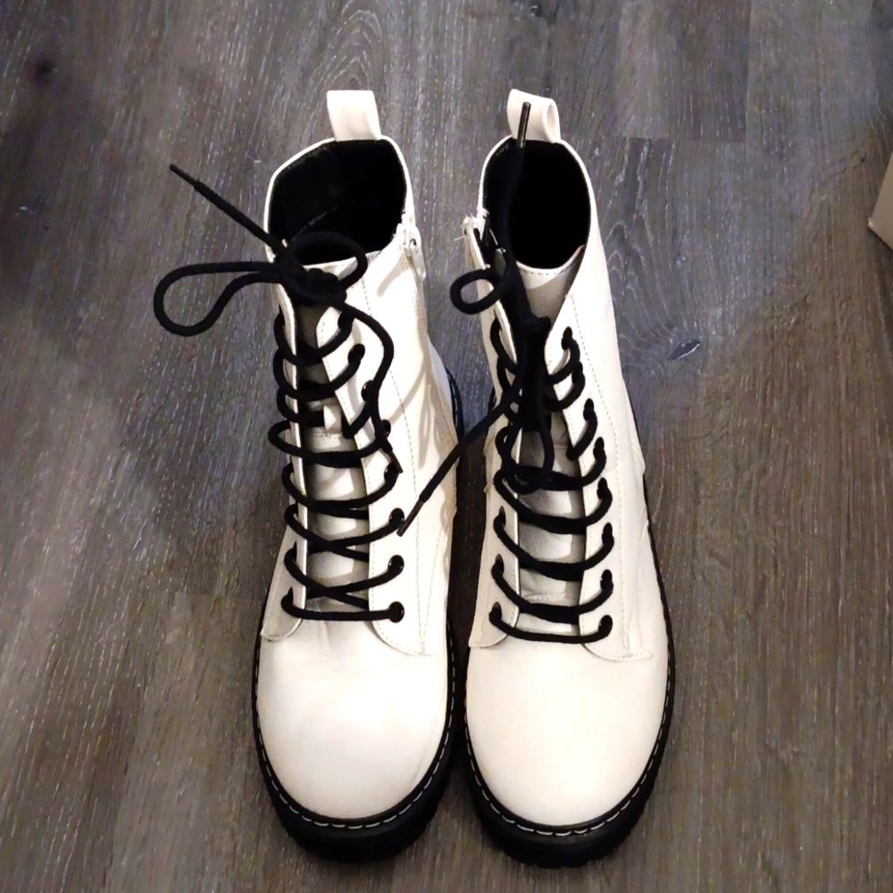 Forever 21 Combat Boots White 7.5